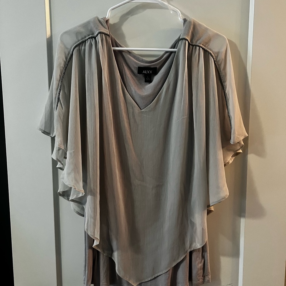 Alyx Gray Women's Top